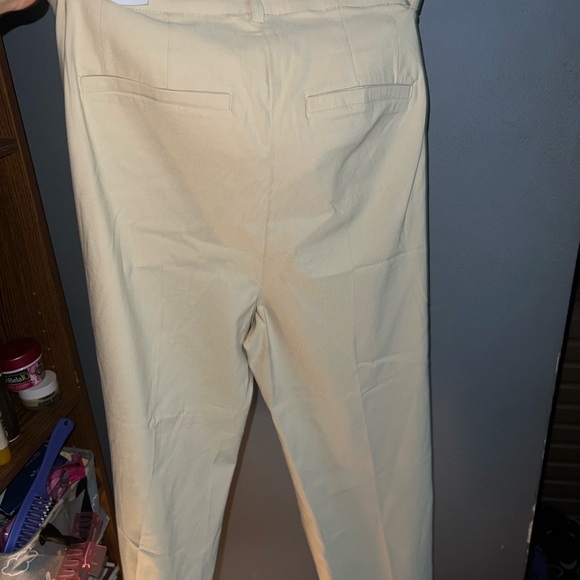 New with Tags Lane Bryant  slim Capri mid-Rise - Picture 3 of 6